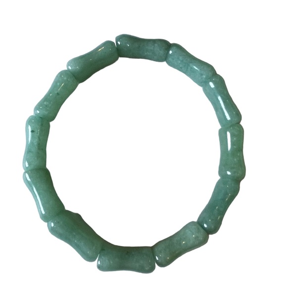 Jadite Silver Style Necklace and Bracelet - Picture 4 of 4